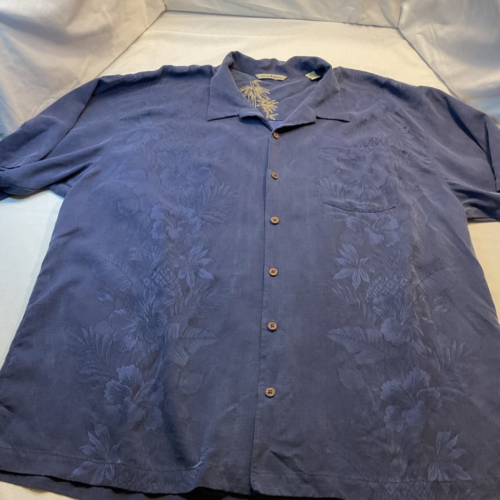 Tommy Bahama Dark Blue Tropical Texture Design, Short Sleeve Button-Up, Size 2XL